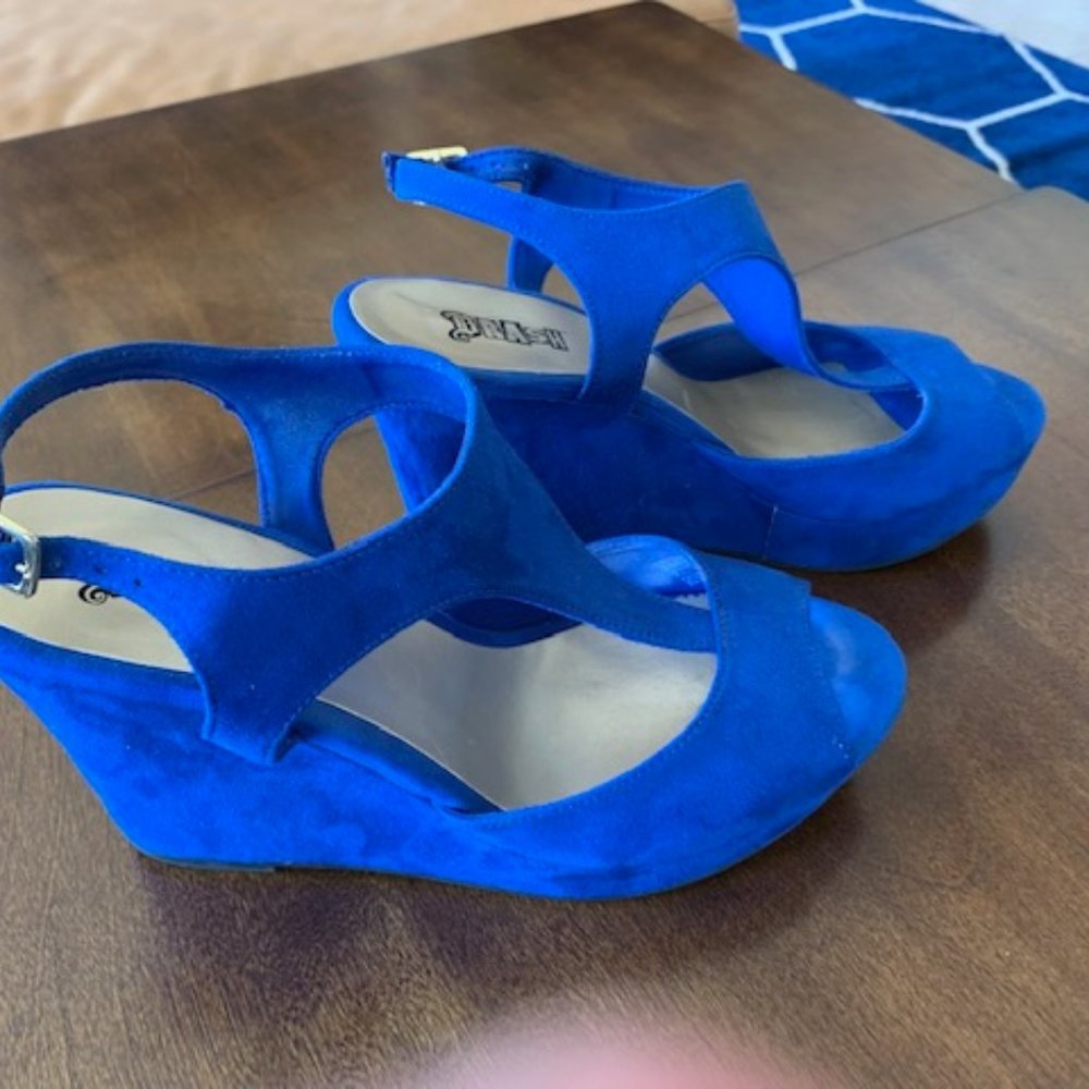 BRASH Wedge Sandals